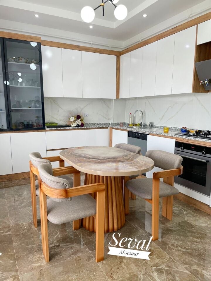 PTT Masa + T Sandalye Takımı