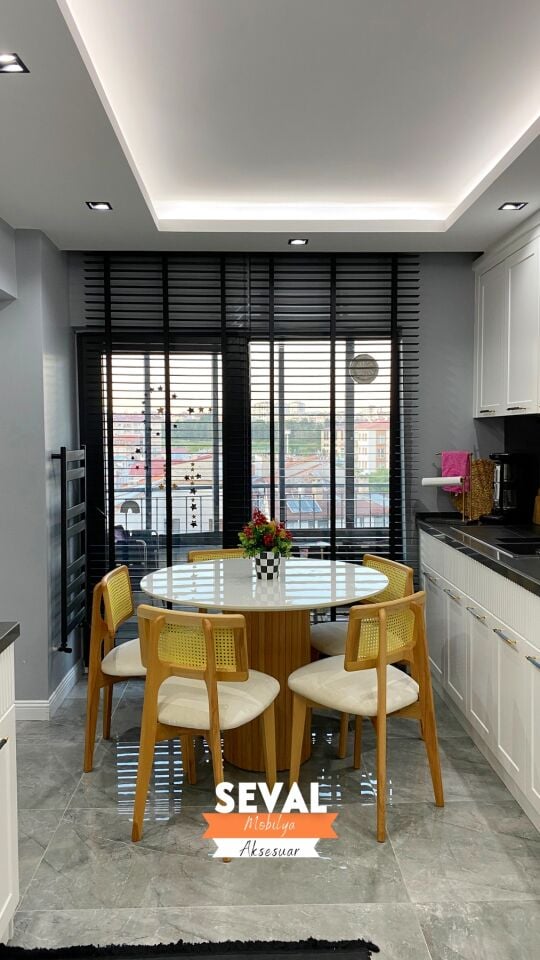 PTT Masa + Zion Sandalye Takımı