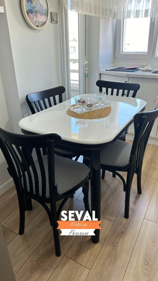 Beyaz Talha Masa + Çıta Sandalye Takımı