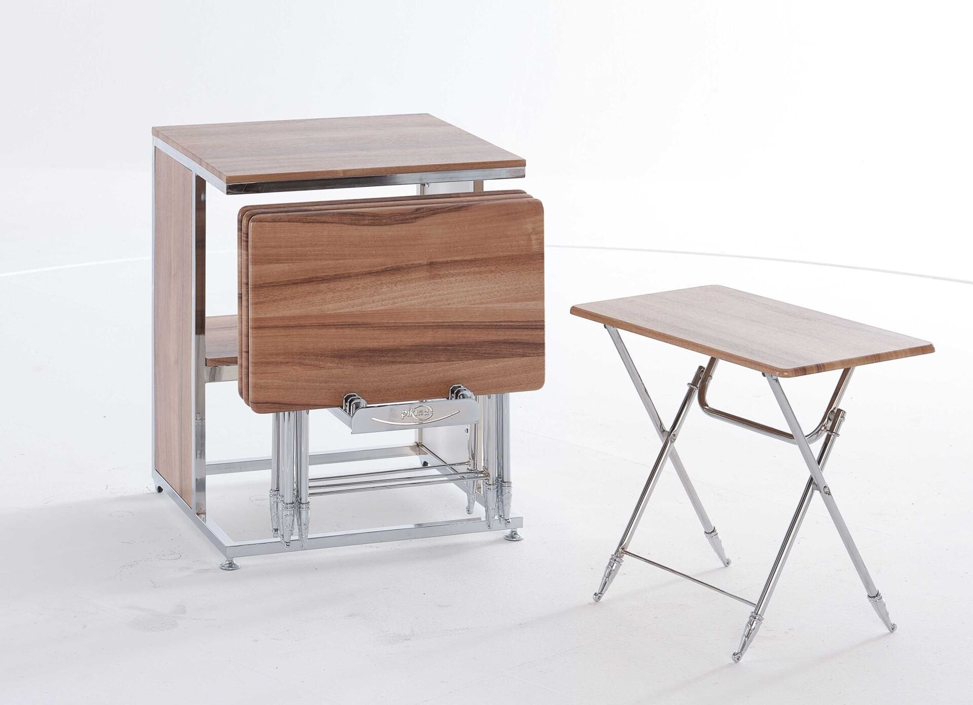 Medusa Yan Sehpa S.Ceviz