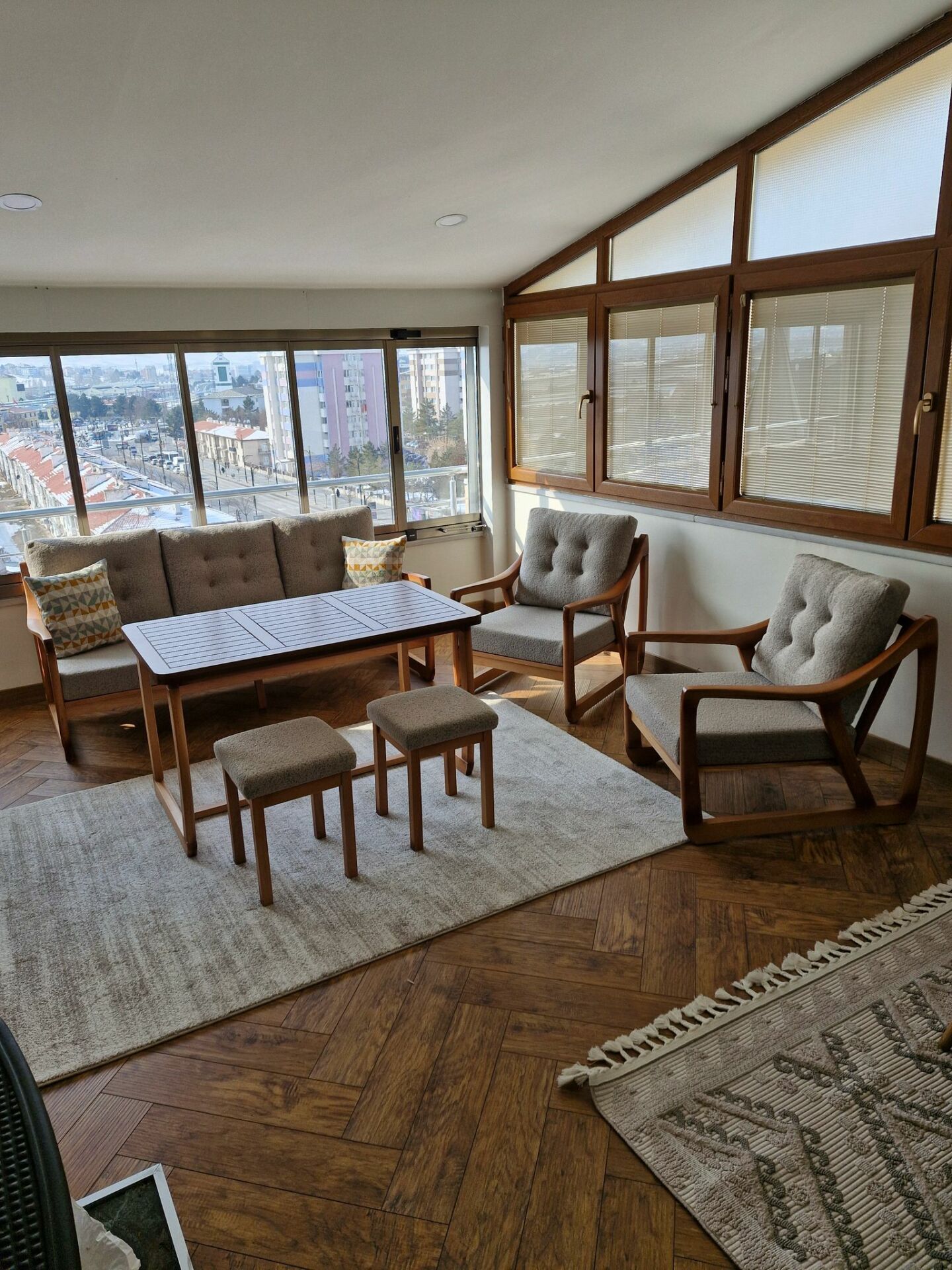 Kelebek Balkon Takımı