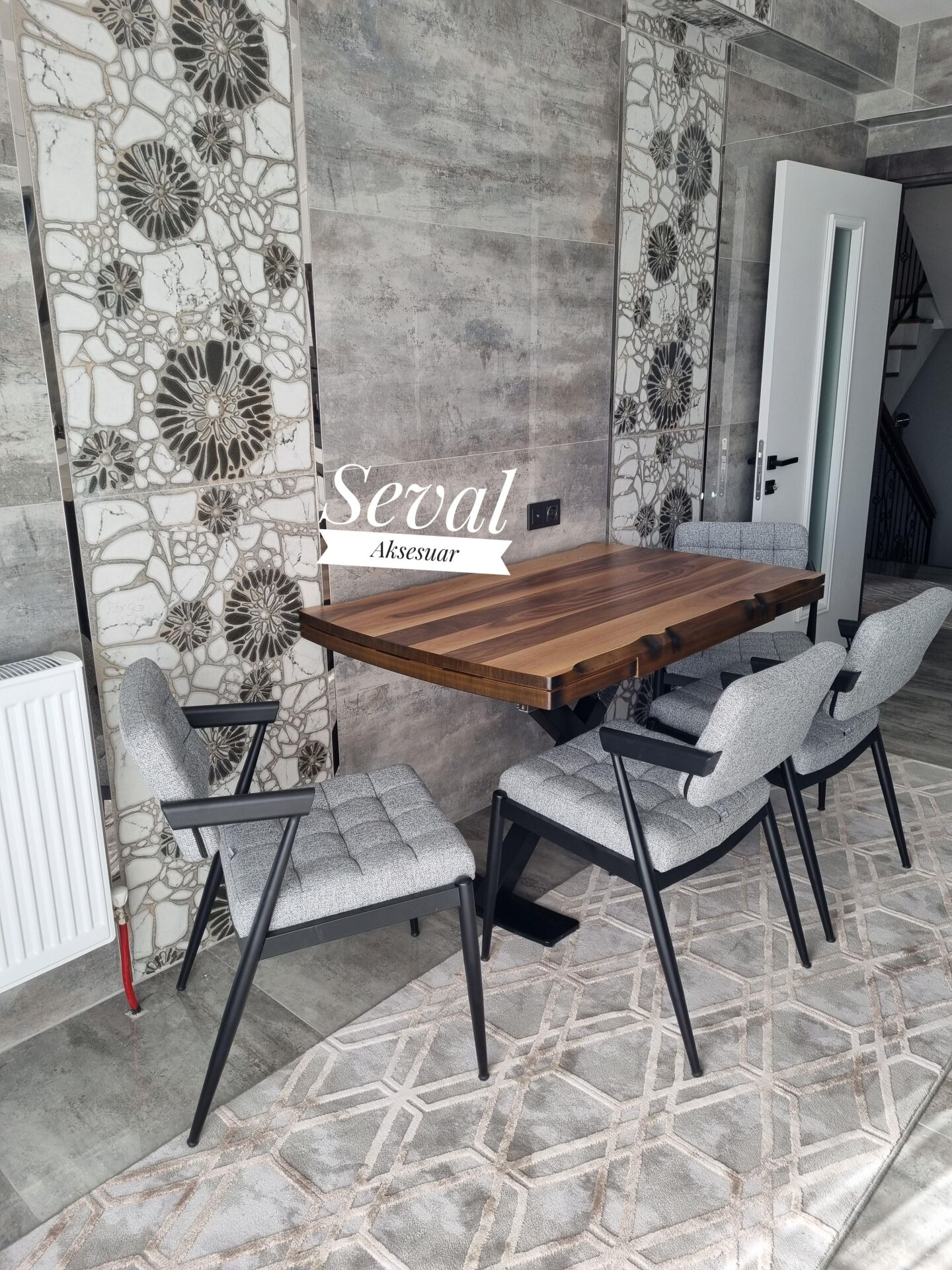 Kütük Açılır Masa + Klas Sandalye Takımı