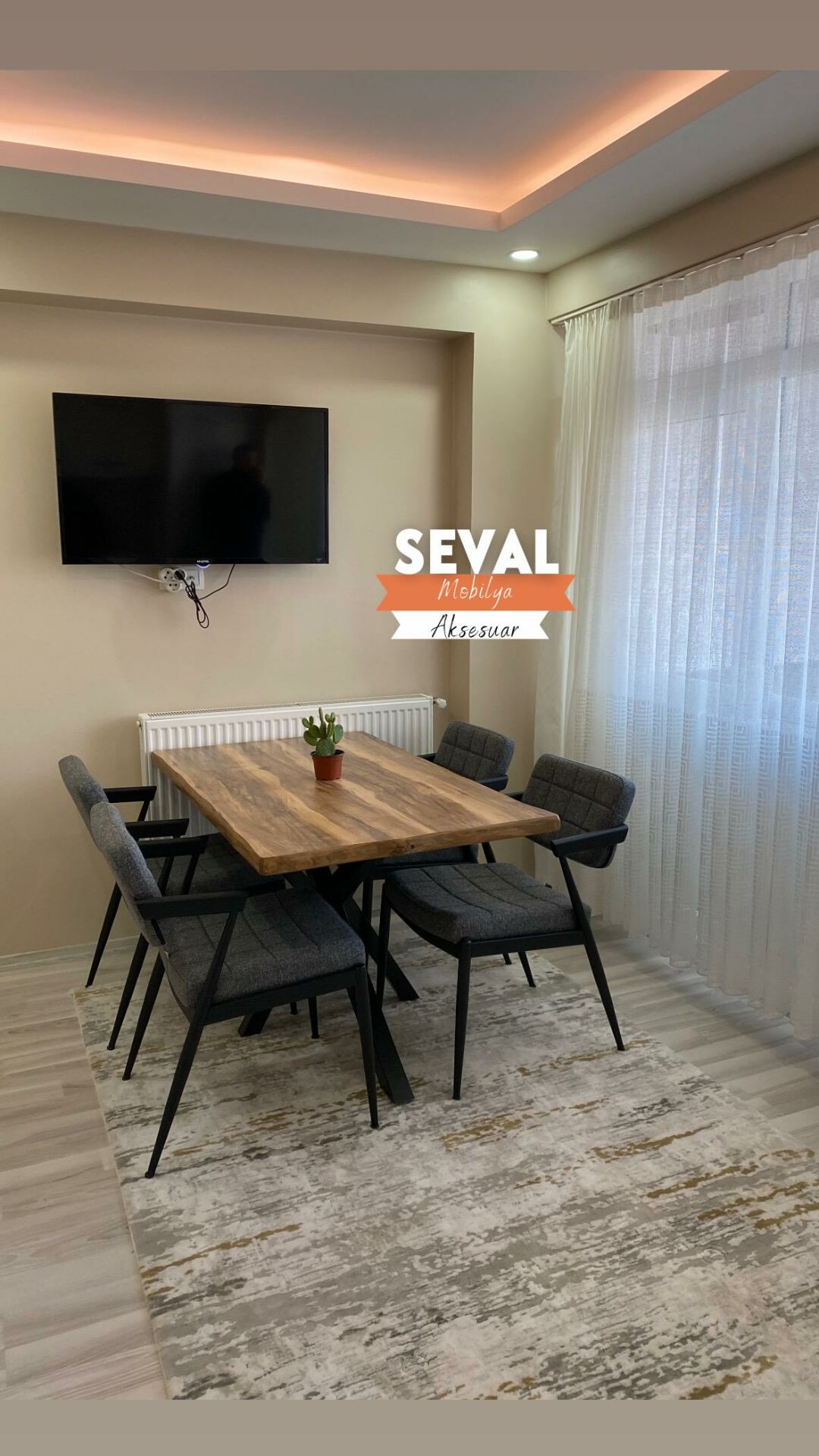 Kütük Sabit Masa + Klas Sandalye Takımı