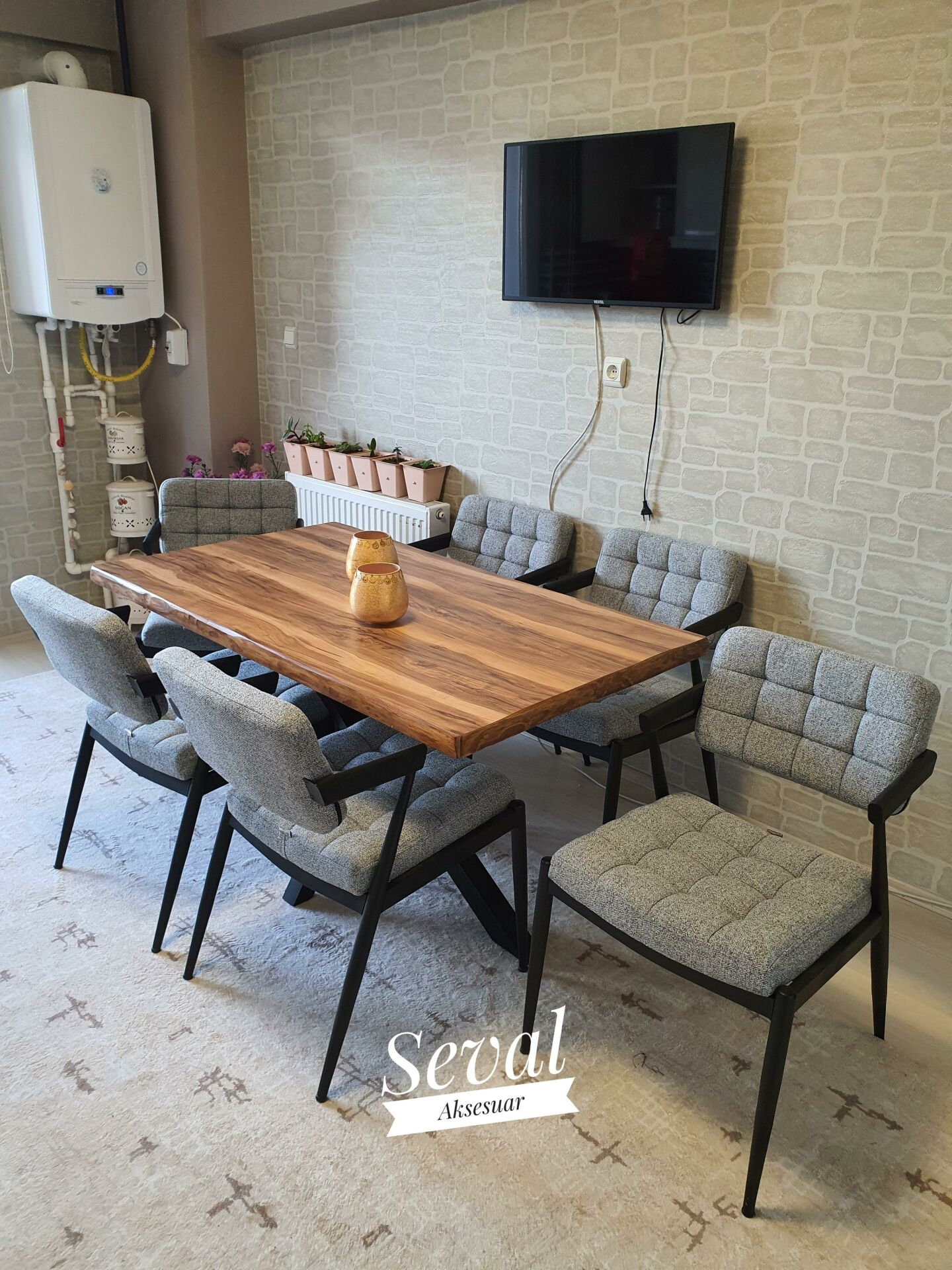 Kütük Sabit Masa + Klas Sandalye Takımı