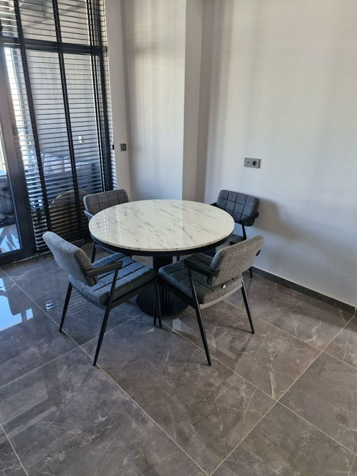 Marmo Poyraz Masa + Klas Sandalye Takımı