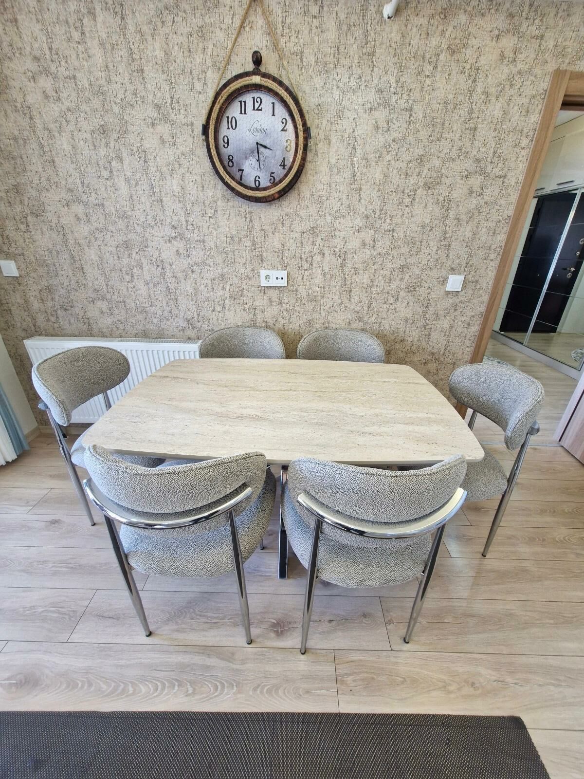 Traverten Örümcek Masa + Metal Polo Sandalye Takımı