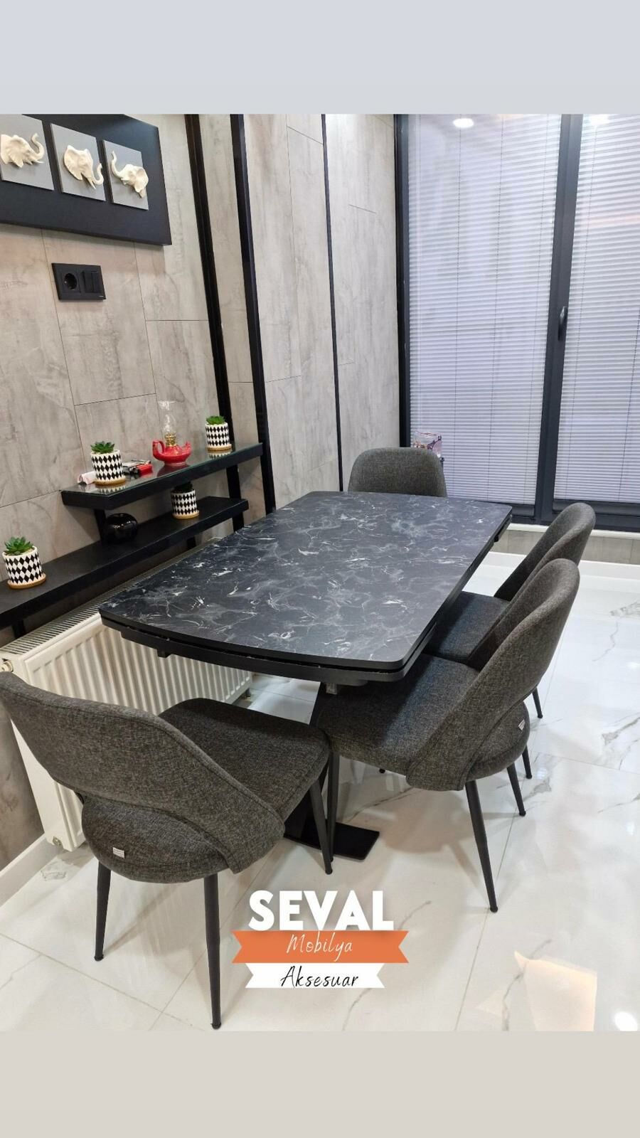 Siyah Mermer Gold Açılır Masa + Soft Sandalye Takımı