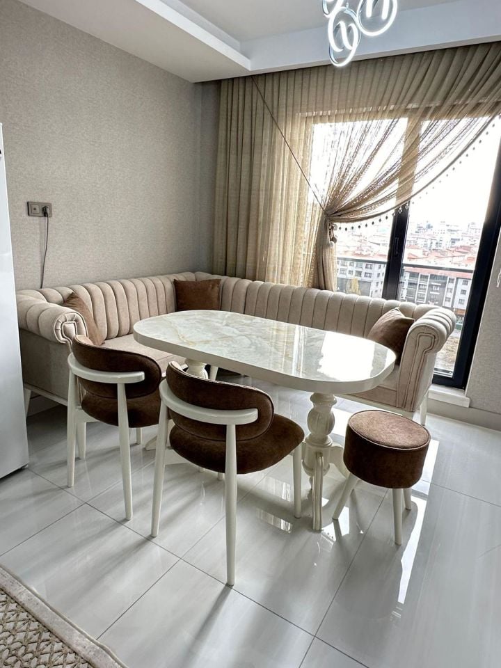 Merve Köşe Takımı