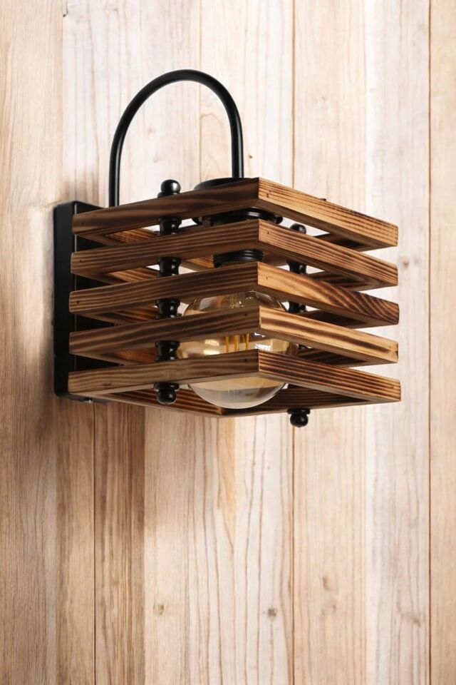 Avni Pilli Kare Ahşap Yanık Aplik