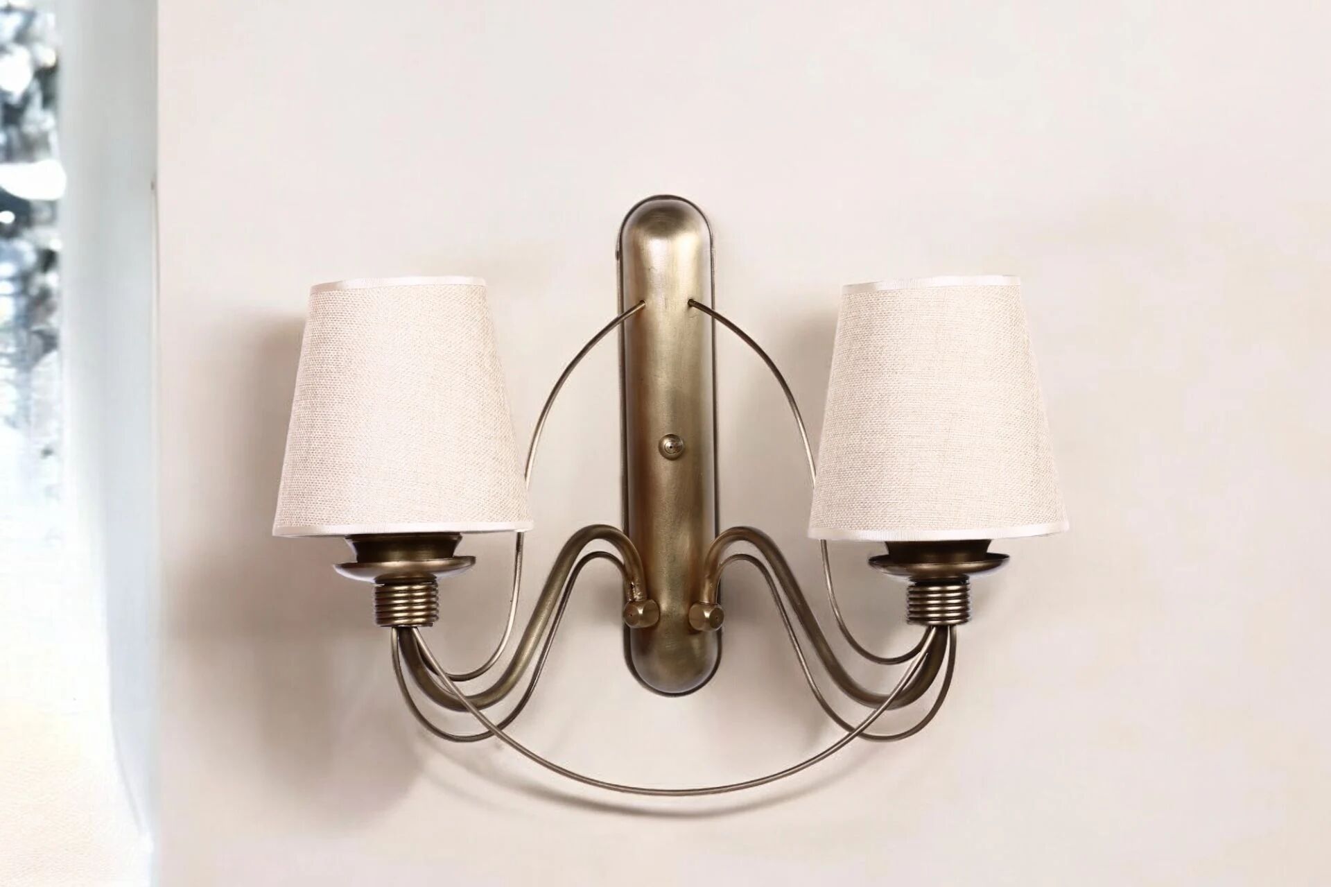 Berfin Pilli 2'li Siyah Hasır Abajurlu Aplik